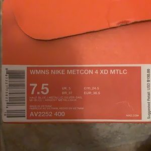 WMNS NIKE METCON 4 XD MTLC